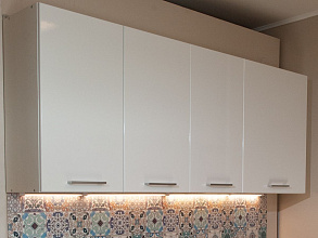 Кухонный гарнитур «Ника» Глосс 2,4м с вытяжкой, Белый глянец от магазина Мебельный дом