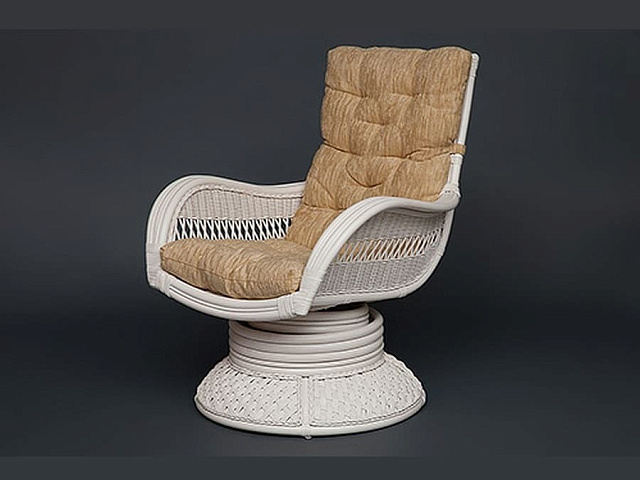 Кресло-качалка плетёное из ротанга Andrea Relax. Фото 3