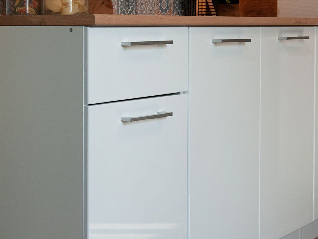 Кухонный гарнитур «Ника» Глосс 2,4м с вытяжкой, Белый глянец. Фото 7